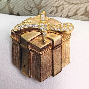 Gold Gift Box Brooch with Rhinestone Bow
